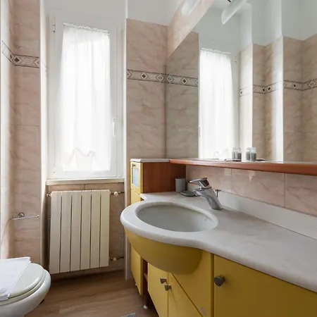 Corso Lodi Modern With Balcony *