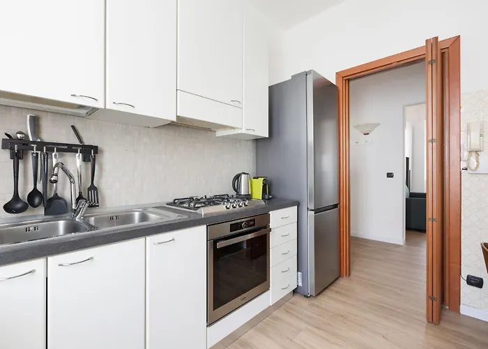 Guesthost - Corso Lodi Modern With Balcony Διαμέρισμα Μιλάνο
